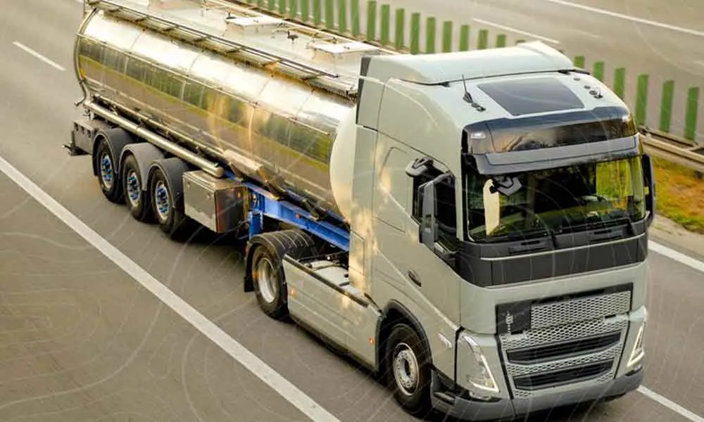 تفاوت کامیونهای دیزلی با کامیونهای بنزینی 