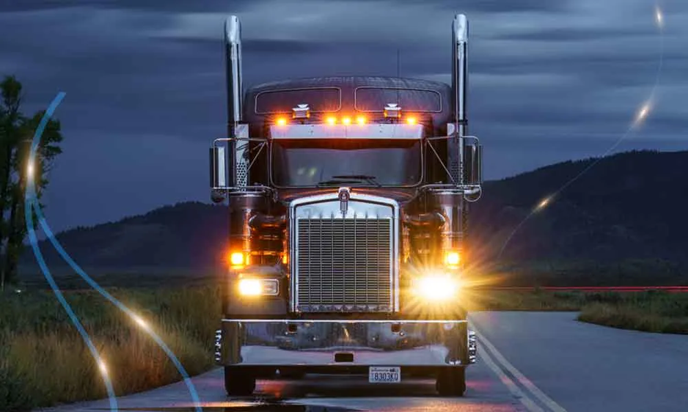 رتبه ششم از گرانترین کامیون جهان ( کنورث W900 )