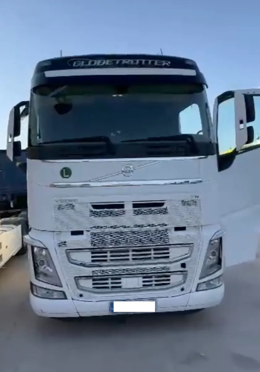 کامیون ولوو volvo fh 500 اتاق 2 خط کامیون ولوو volvo fh 500 اتاق 2 خط