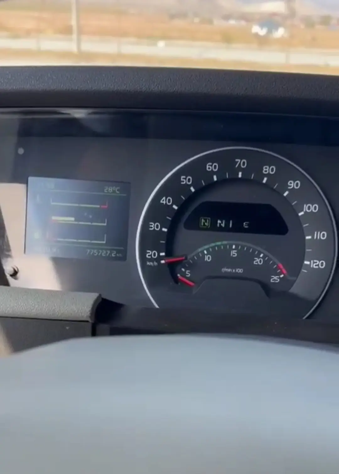 ماشین سنگین ولوو volvo500 مدل 2019 ماشین سنگین ولوو volvo500 مدل 2019