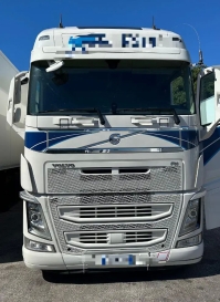 کشنده ولوو fh500 با کارکرد زیر 500 هزار تا