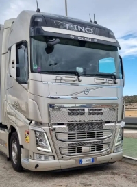 کامیون کشنده volvo fh500
